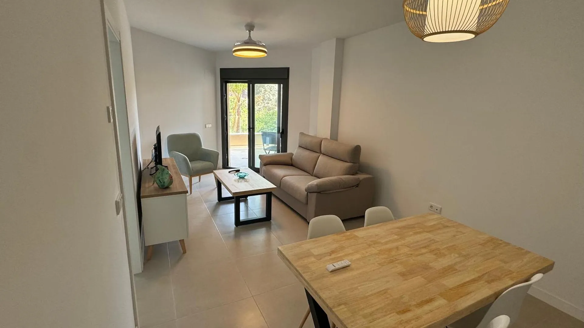 Niza Playa Apartment Almayate Alto