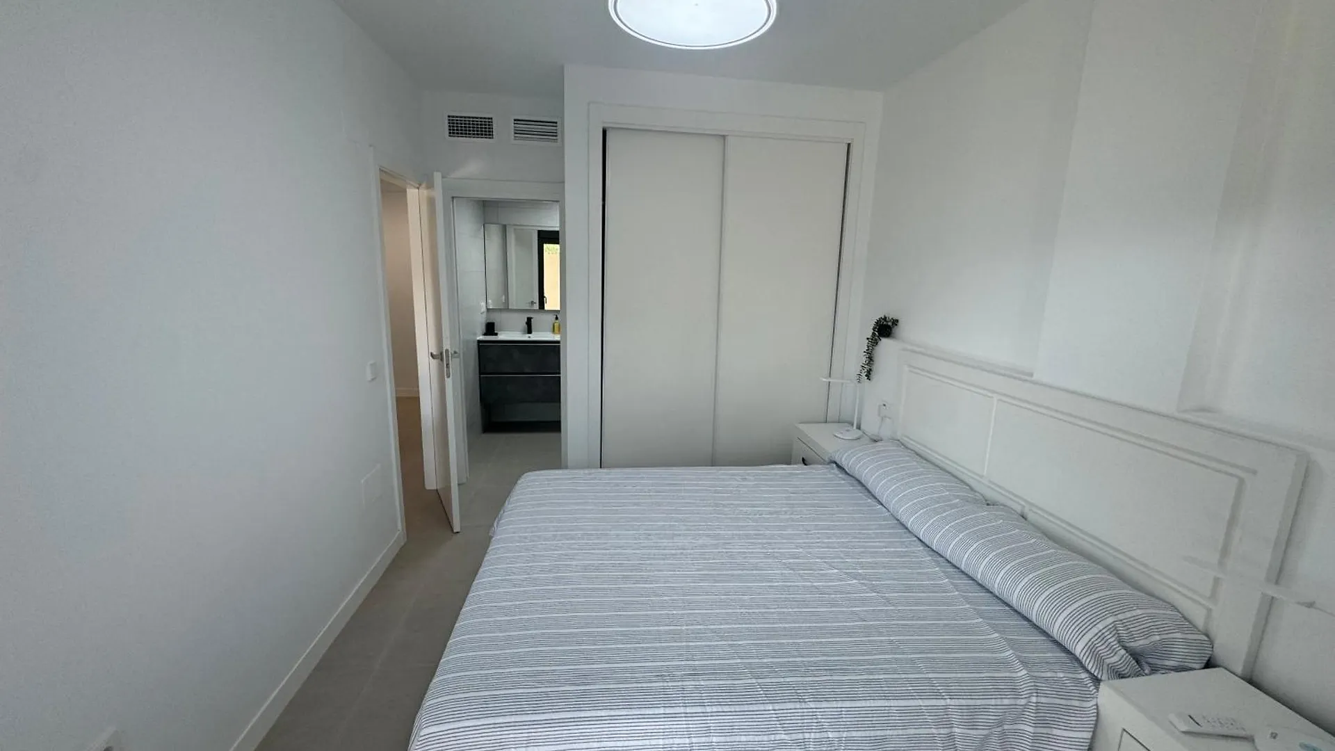 Niza Playa Apartment Almayate Alto